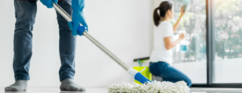 Eco-Friendly Glass Cleaning Solution for Commercial Use